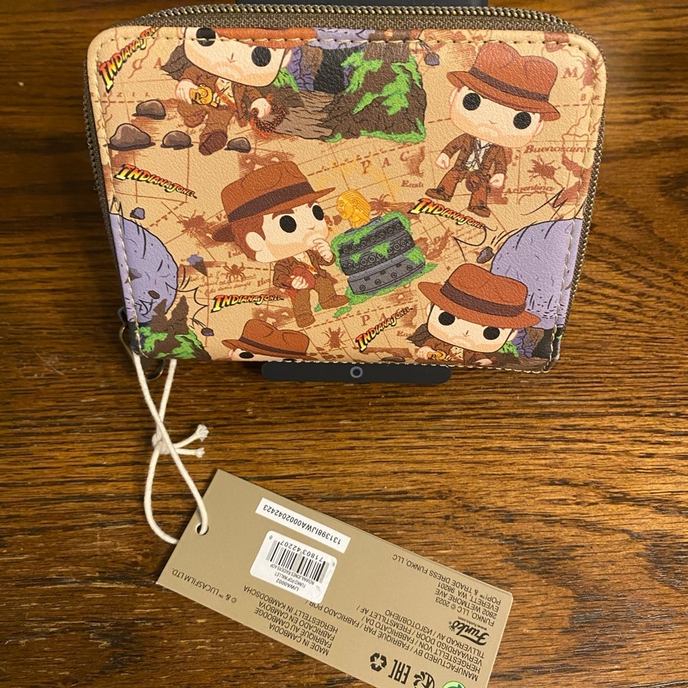 Loungefly Funko Pop Indiana Jones Zip Around Wallet NWT Raiders Lost Ark Map - Picture 2 of 6
